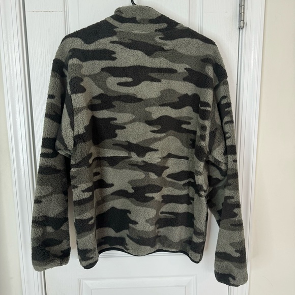 NWT Mittoshop Fleece Camo Zip Up Pullover - Picture 2 of 9
